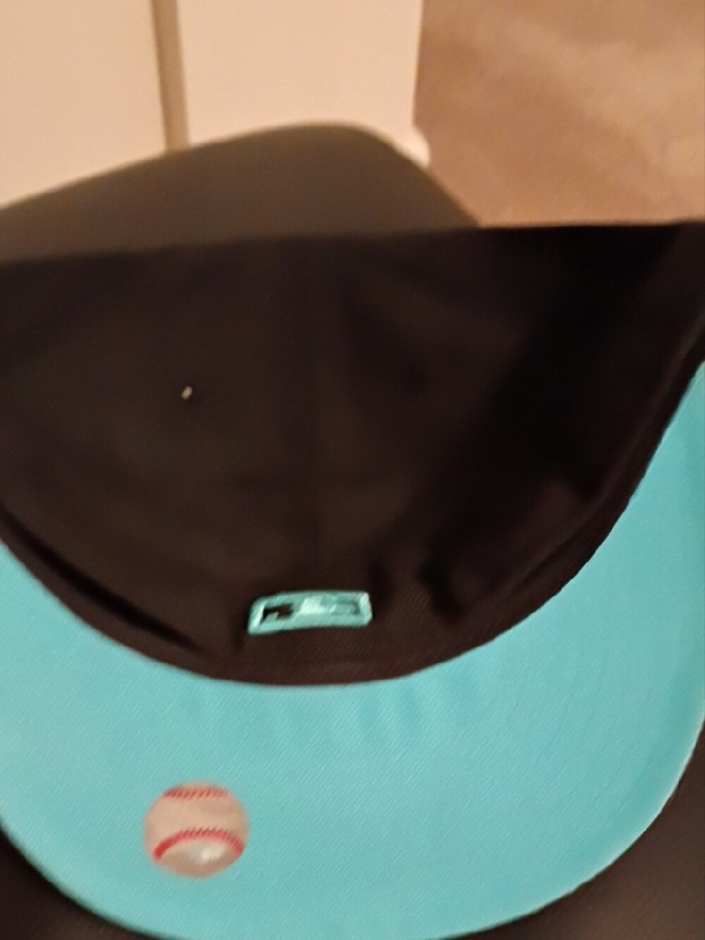New Era Black & Ice Blue New York Yankees Fitted Cap - Picture 2 of 2